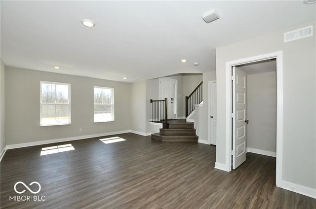 916 Yorkshire Lane, Zionsville, IN 46077