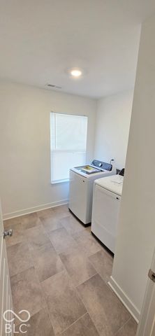 11923 Moorfield Ln, Indianapolis, IN 46235