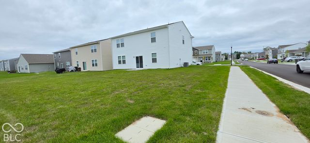11923 Moorfield Ln, Indianapolis, IN 46235