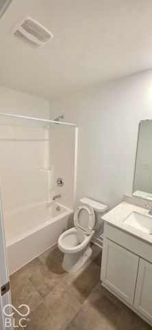11923 Moorfield Ln, Indianapolis, IN 46235