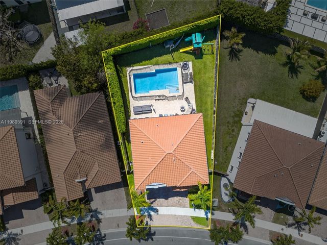 17340 SW 154th Pl, Miami, FL 33187