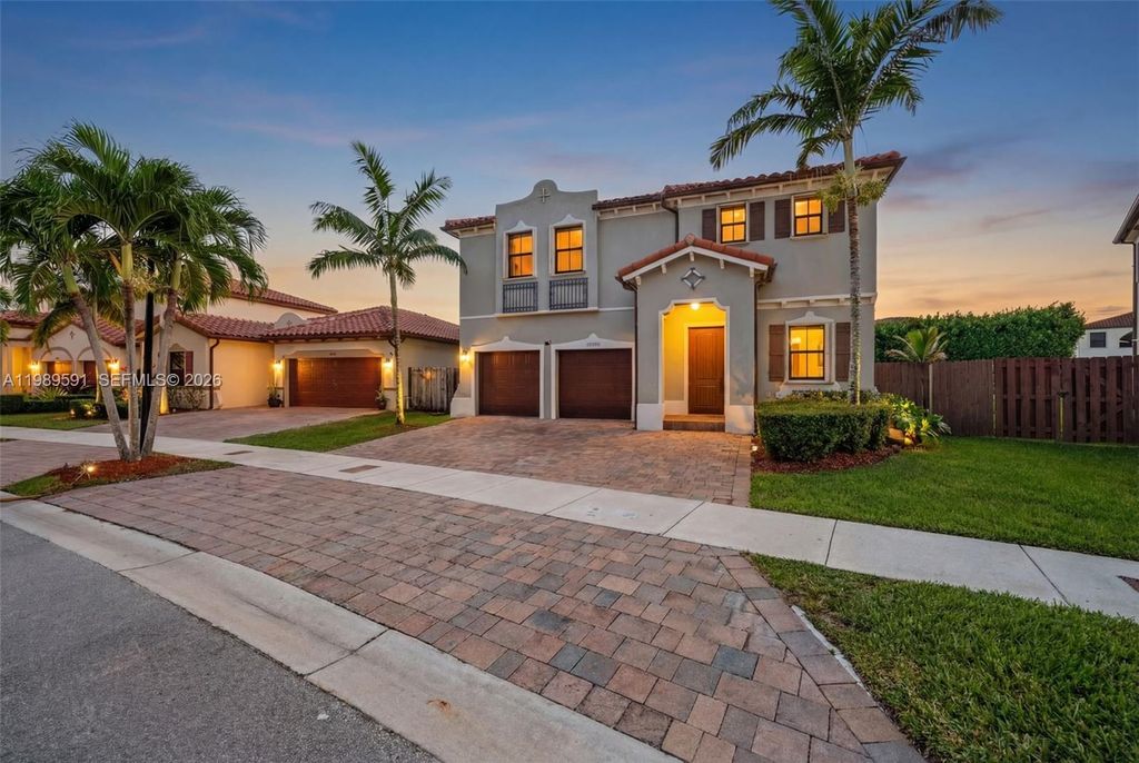 17340 SW 154th Pl, Miami, FL 33187