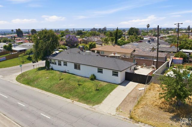 2228 Avondale Drive, Bakersfield, CA 93306