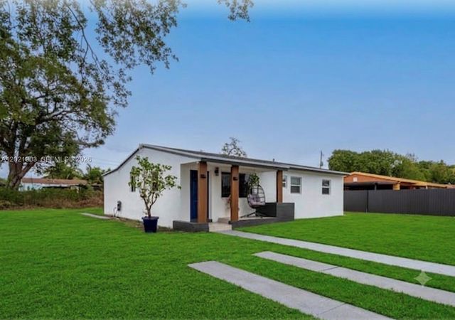 3521 NW 171st Ter, Miami Gardens, FL 33056