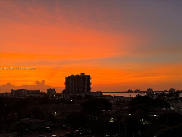 7501 E Treasure Dr 7L, North Bay Village, FL 33141