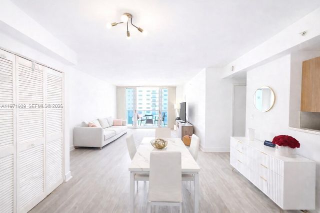 7501 E Treasure Dr 7L, North Bay Village, FL 33141