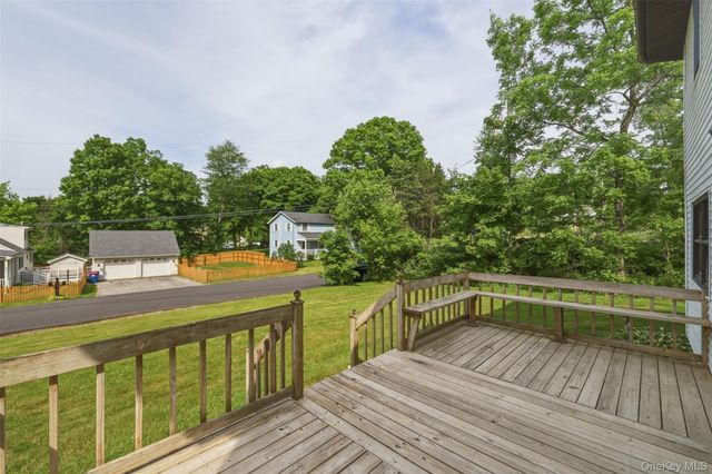 2 Enderkill Drive, Staatsburg, NY 12580