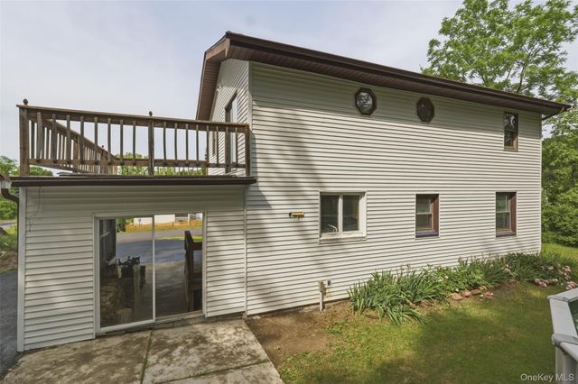 2 Enderkill Drive, Staatsburg, NY 12580