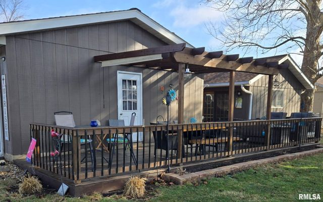 1410 E LOCUST Street, Canton, IL 61520