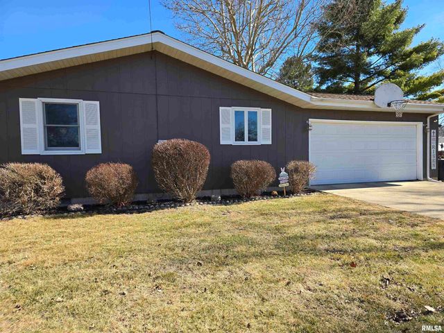 1410 E LOCUST Street, Canton, IL 61520