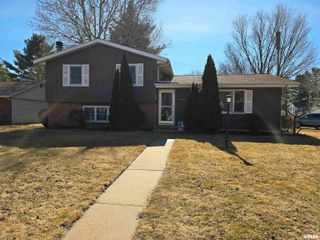 1410 E LOCUST Street, Canton, IL 61520