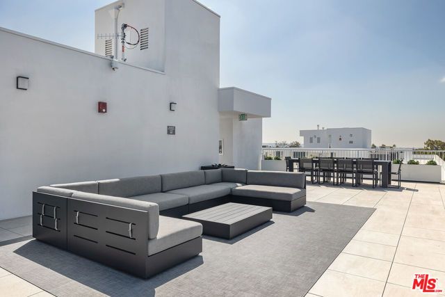 2600 S Sepulveda Boulevard Unit 303, Los Angeles, CA 90064