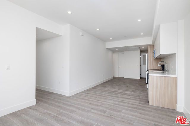 2600 S Sepulveda Boulevard Unit 303, Los Angeles, CA 90064