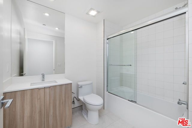 2600 S Sepulveda Boulevard Unit 303, Los Angeles, CA 90064