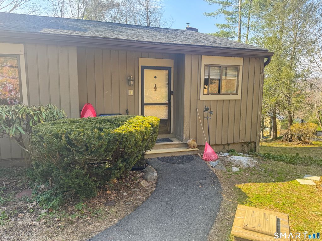 3 Tamarack Lane 3, Woodbury, CT 06798