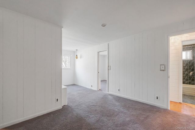 15 Community Road, Coram, NY 11727