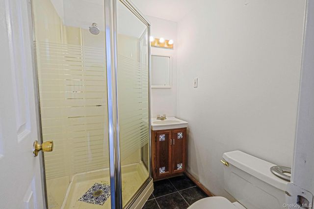 15 Community Road, Coram, NY 11727