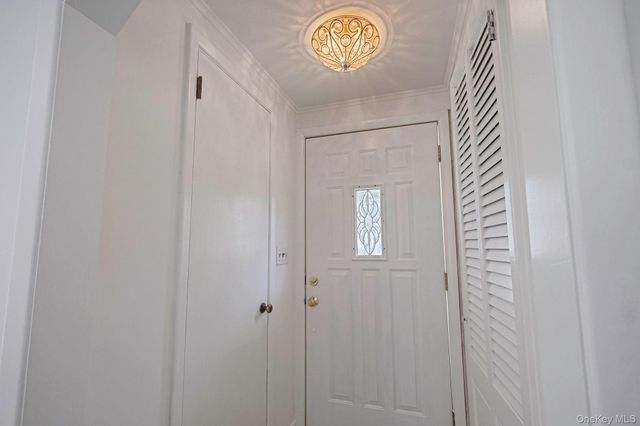 15 Community Road, Coram, NY 11727