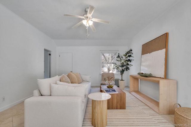 15 Community Road, Coram, NY 11727