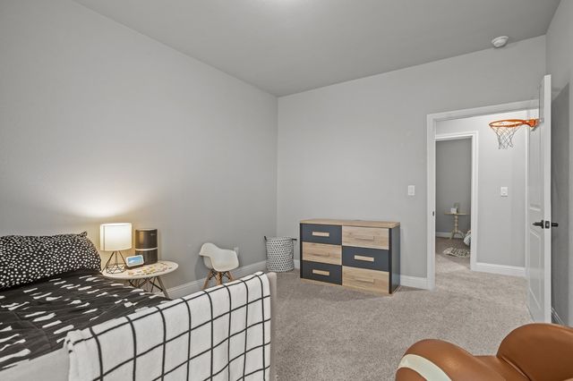 1515 Overshine Lane, Midland, TX 79705