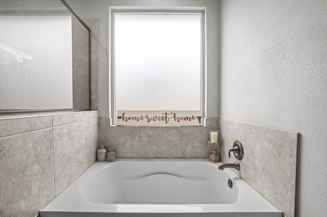 1515 Overshine Lane, Midland, TX 79705