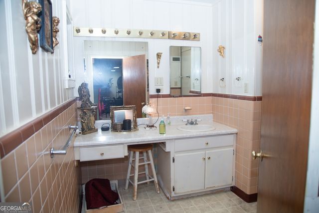 703 Greenwood Road, Thomaston, GA 30286