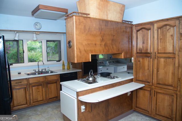 703 Greenwood Road, Thomaston, GA 30286