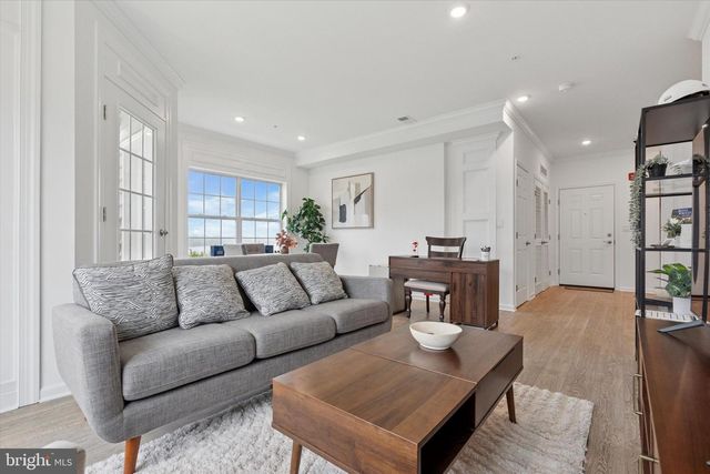 16122 RIVER VIEW CT, Bristol, PA 19007