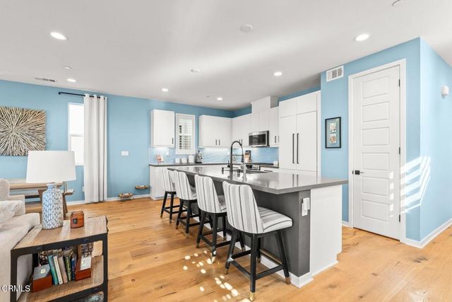 1095 Canal Street, Oxnard, CA 93035