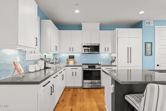 1095 Canal Street, Oxnard, CA 93035