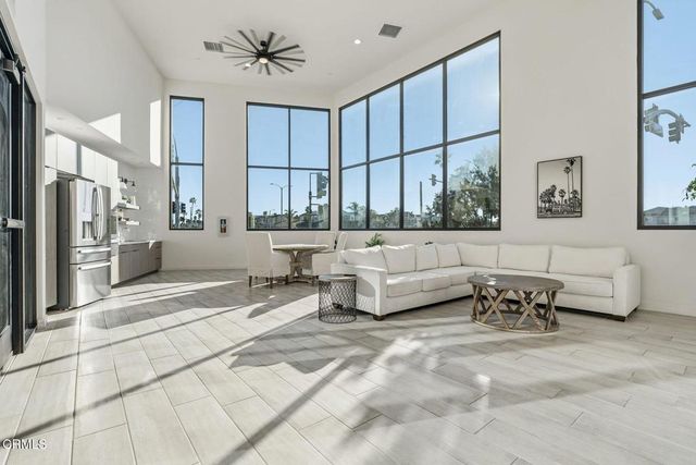 1095 Canal Street, Oxnard, CA 93035