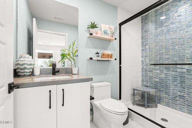 1095 Canal Street, Oxnard, CA 93035