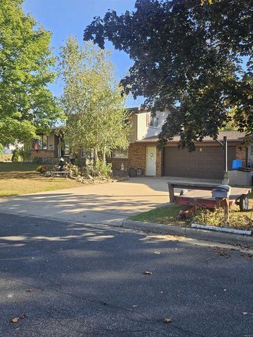 400 Hill Drive, Boscobel, WI 53805