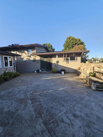 400 Hill Drive, Boscobel, WI 53805