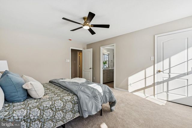 138 BLUE HERON DR, West Deptford, NJ 08086