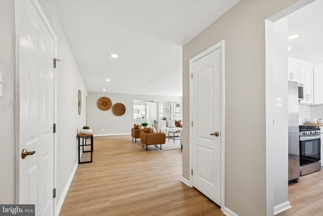 138 BLUE HERON DR, West Deptford, NJ 08086