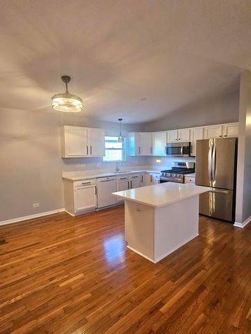 33616 N Evergreen Drive, Grayslake, IL 60030