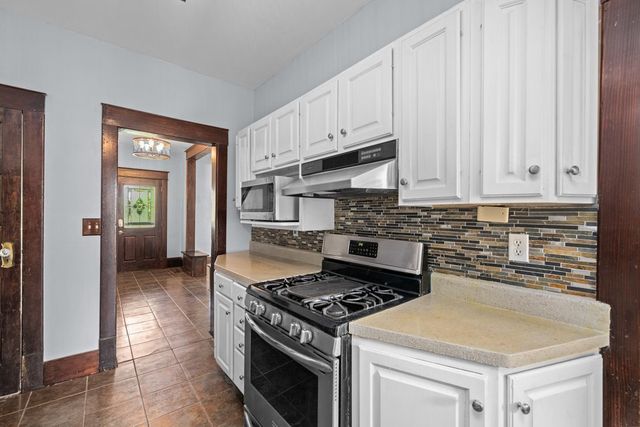 1179 26TH Street A, Moline, IL 61265