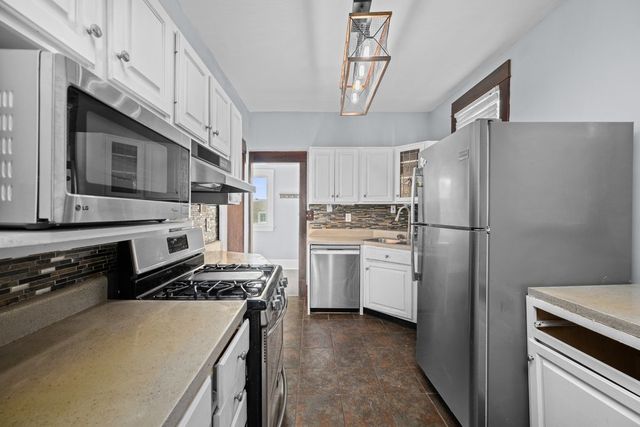 1179 26TH Street A, Moline, IL 61265