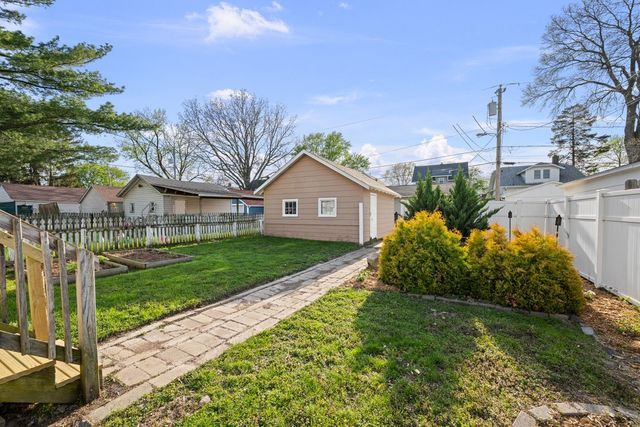 1179 26TH Street A, Moline, IL 61265
