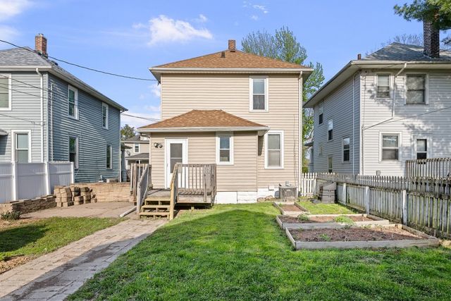 1179 26TH Street A, Moline, IL 61265