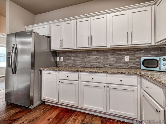 1233 N Cheyenne Avenue, Tulsa, OK 74106