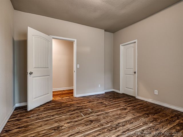 1233 N Cheyenne Avenue, Tulsa, OK 74106