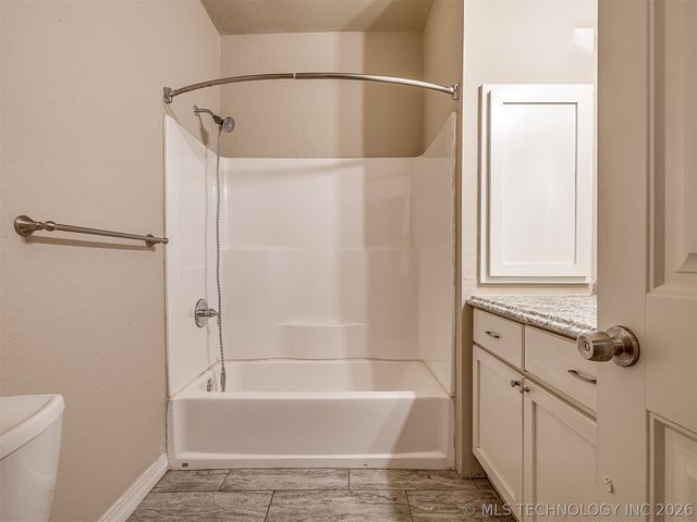 1233 N Cheyenne Avenue, Tulsa, OK 74106