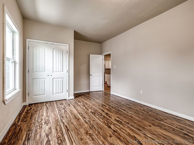 1233 N Cheyenne Avenue, Tulsa, OK 74106