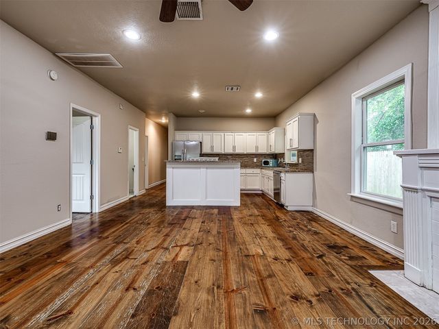 1233 N Cheyenne Avenue, Tulsa, OK 74106