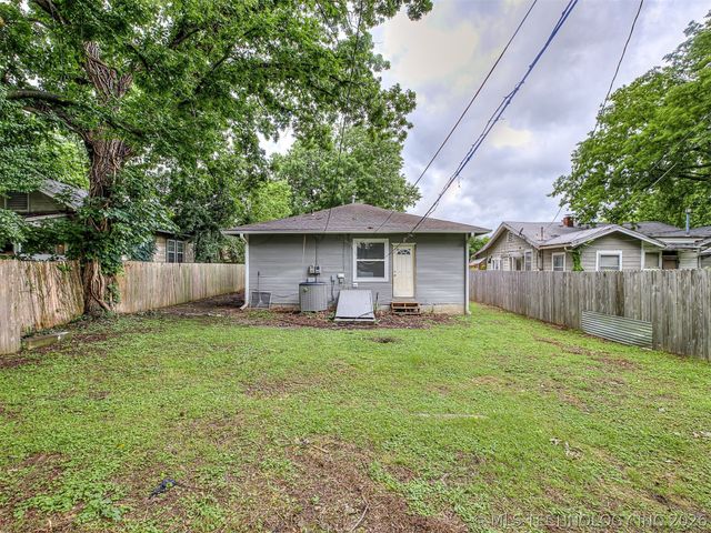 1233 N Cheyenne Avenue, Tulsa, OK 74106
