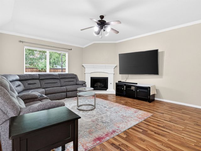 312 Cave River Court, Murphy, TX 75094
