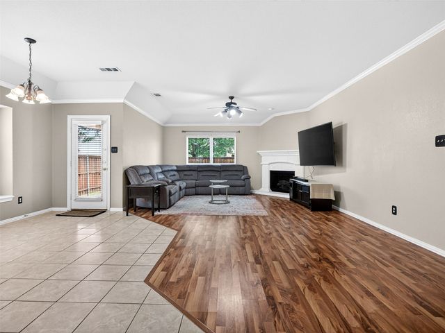 312 Cave River Court, Murphy, TX 75094