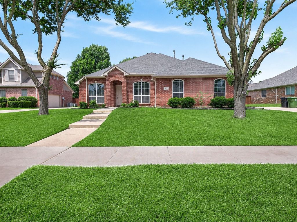 312 Cave River Court, Murphy, TX 75094